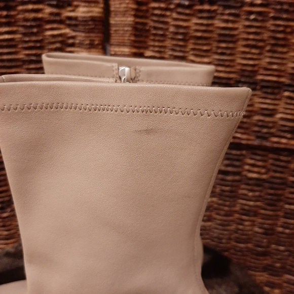 Rag & Bone Phoenix Leather Wedge Ankle Bootie Sock Boot Womens 40 9.5 Cream Tan - Picture 9 of 10